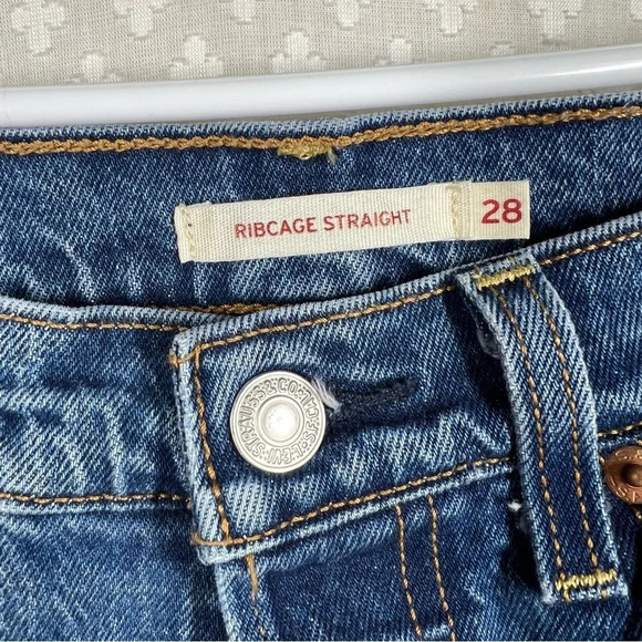 Levi’s Dark Wash Ribcage Straight Leg Jeans - Picture 3 of 4